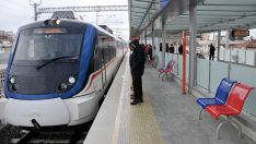 Yağışlar İZBAN seferlerini aksattı!