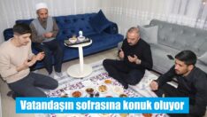 İftarını vatandaşla beraber açıyor